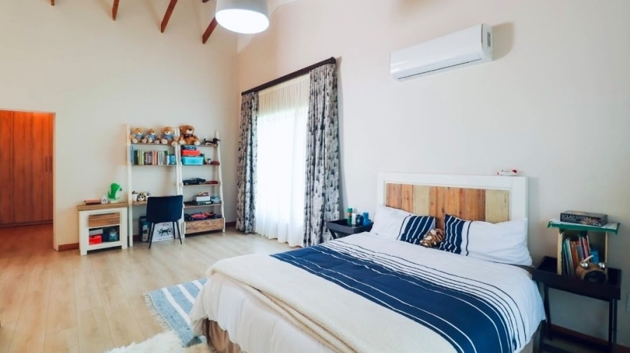 5 Bedroom Property for Sale in Protea Park North West